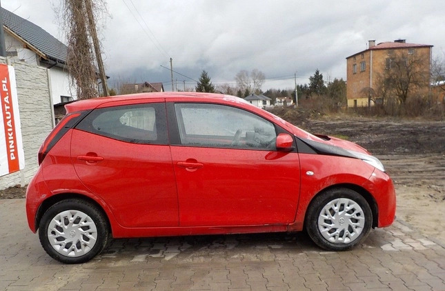 Toyota Aygo cena 16900 przebieg: 33769, rok produkcji 2018 z Kożuchów małe 466